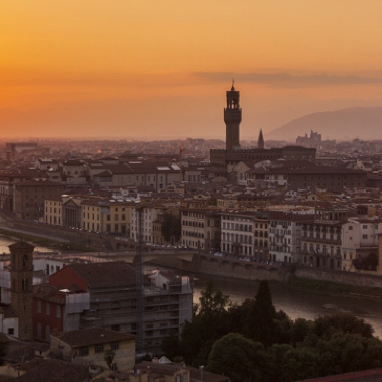 The breathtaking sunset at Piazzale Michelangelo